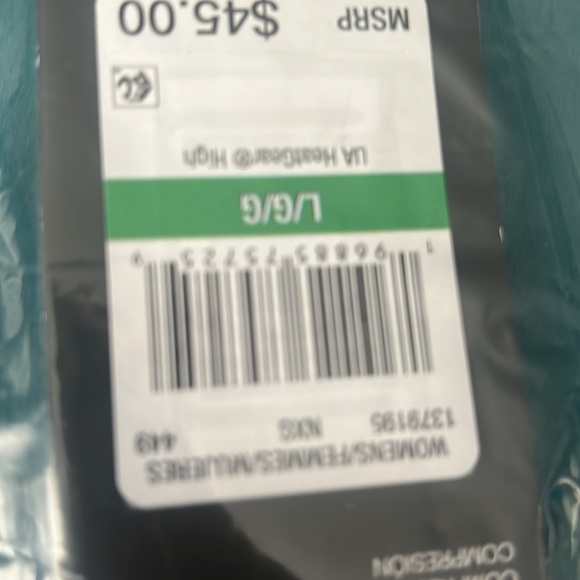 NWT Under Armour Women's Green Sports Bra - Picture 3 of 6